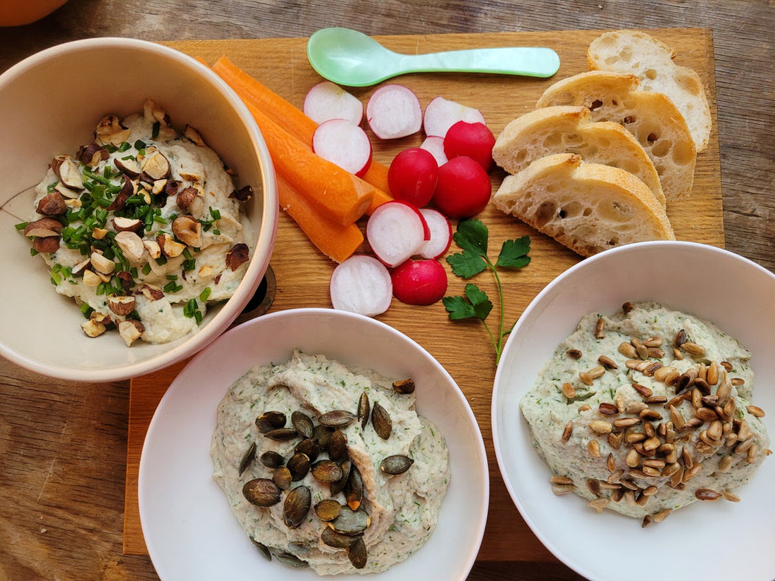 Freundlicher Pastinaken-Meerettich-Aufstrich mit Umami-Topping