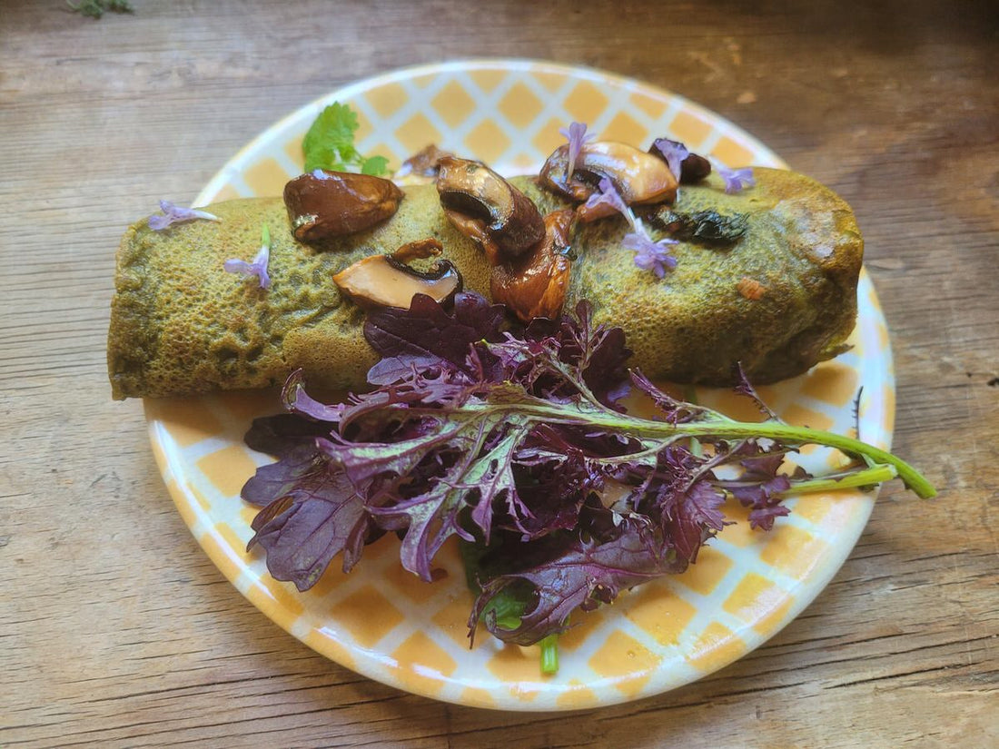 Gefüllte Frühlings-Brennnessel-Pfannkuchen