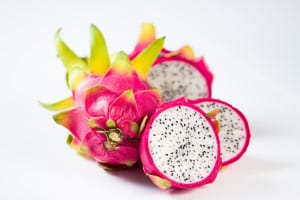 Drachenfrucht als Zutat für grüne Smoothies