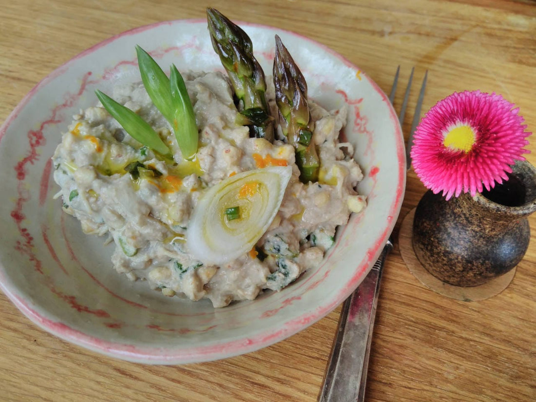 Gekeimtes Buchweizen-Spargel-Risotto  mit Orange-Bärlauch-Öl