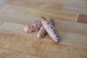 Kurkuma als Zutat für Säfte und Smoothies