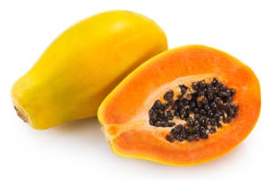 Papaya als Zutat für Säfte und Smoothies