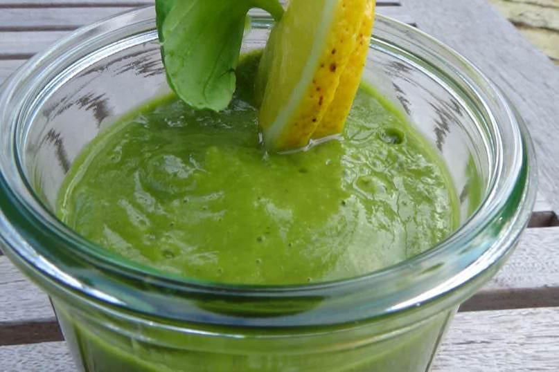 Grüner Smoothie mit Hanfprotein