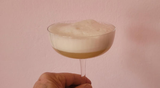 Schaumiger Cocktail ohne Alkohol