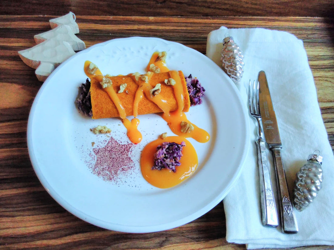 Kürbiscrêpe mit Apfelrotkohl und Ingwer-Orangensoße