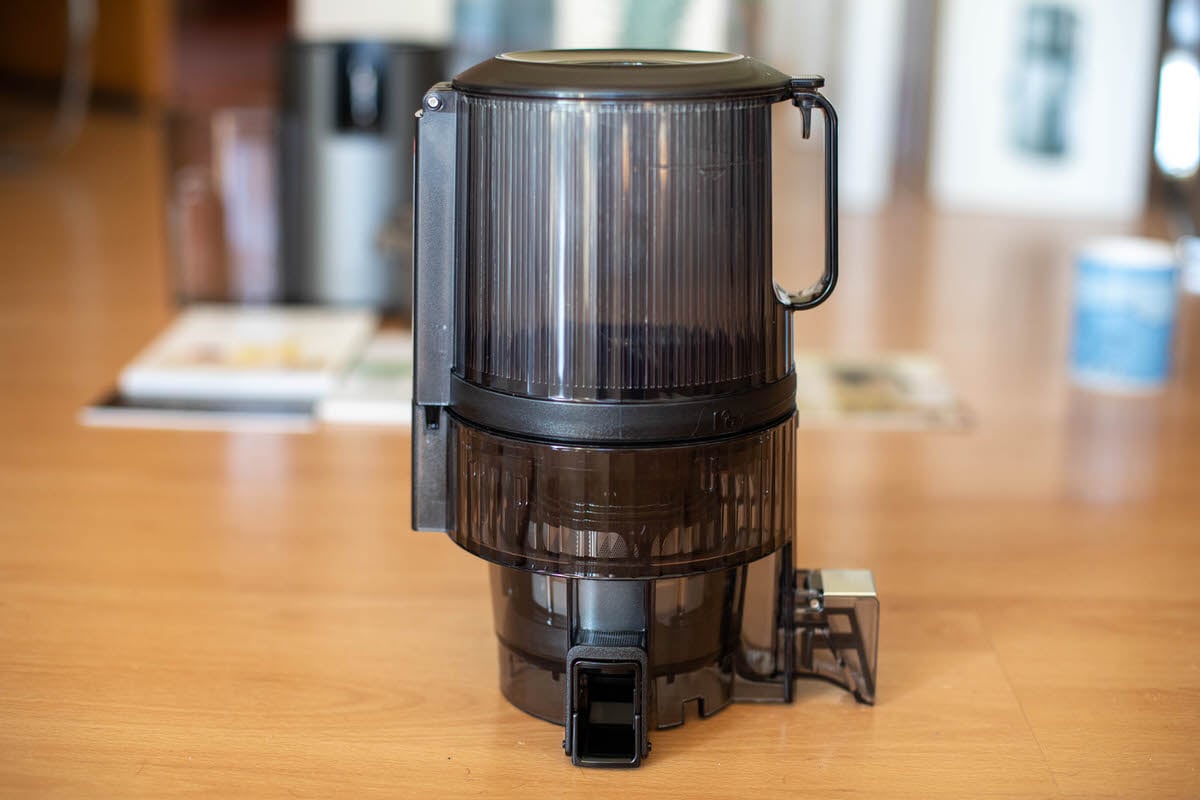 Hurom H70-ST Einfülltrichter und Saftkammer