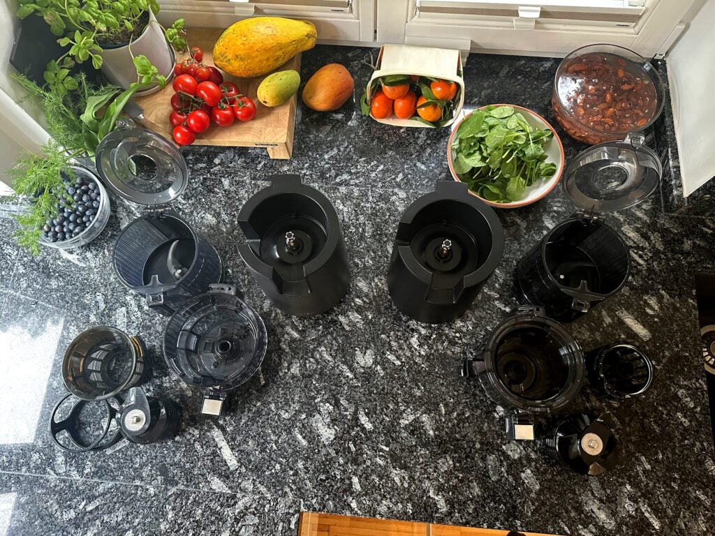 Hurom H70-ST und H70-FT in Einzelteilen