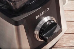 Bianco Primo Sockel