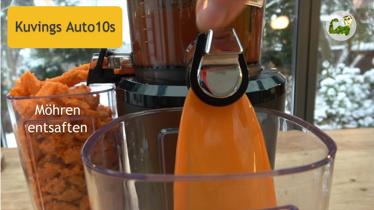 Karotten/Möhren entsaften mit dem Kuvings AUTO10S Self-Feeding Slow Juicer